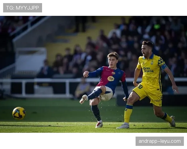 亨利助力巴萨重塑辉煌，传奇前锋书写诺坎普新篇章