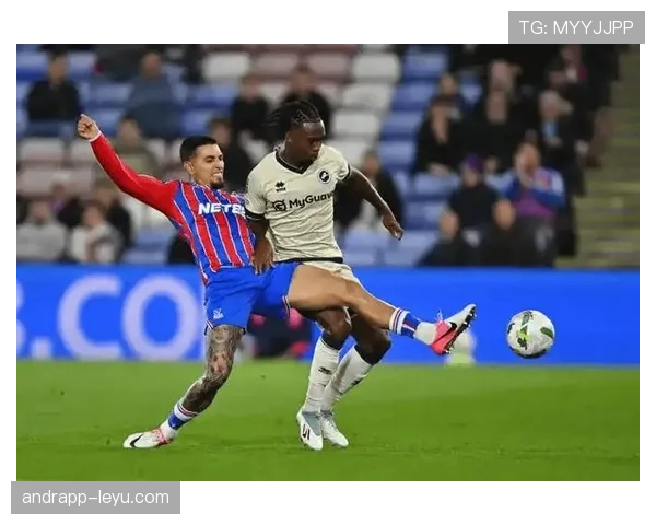 伯恩利足总杯逆转取胜，状态回暖引关注